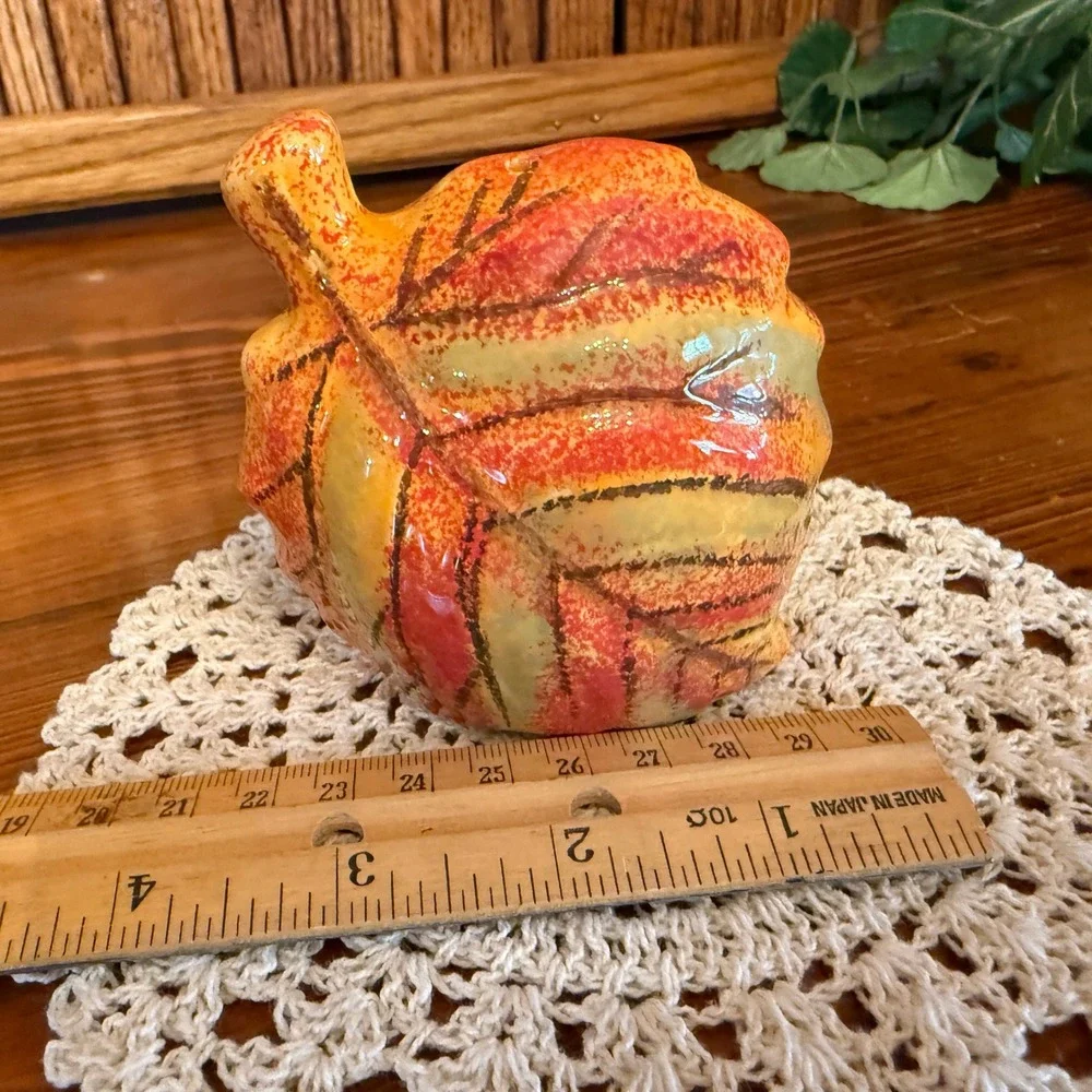 Leaf Salt and Pepper Shakers Set Orange Excellent Fall Harvest Decor